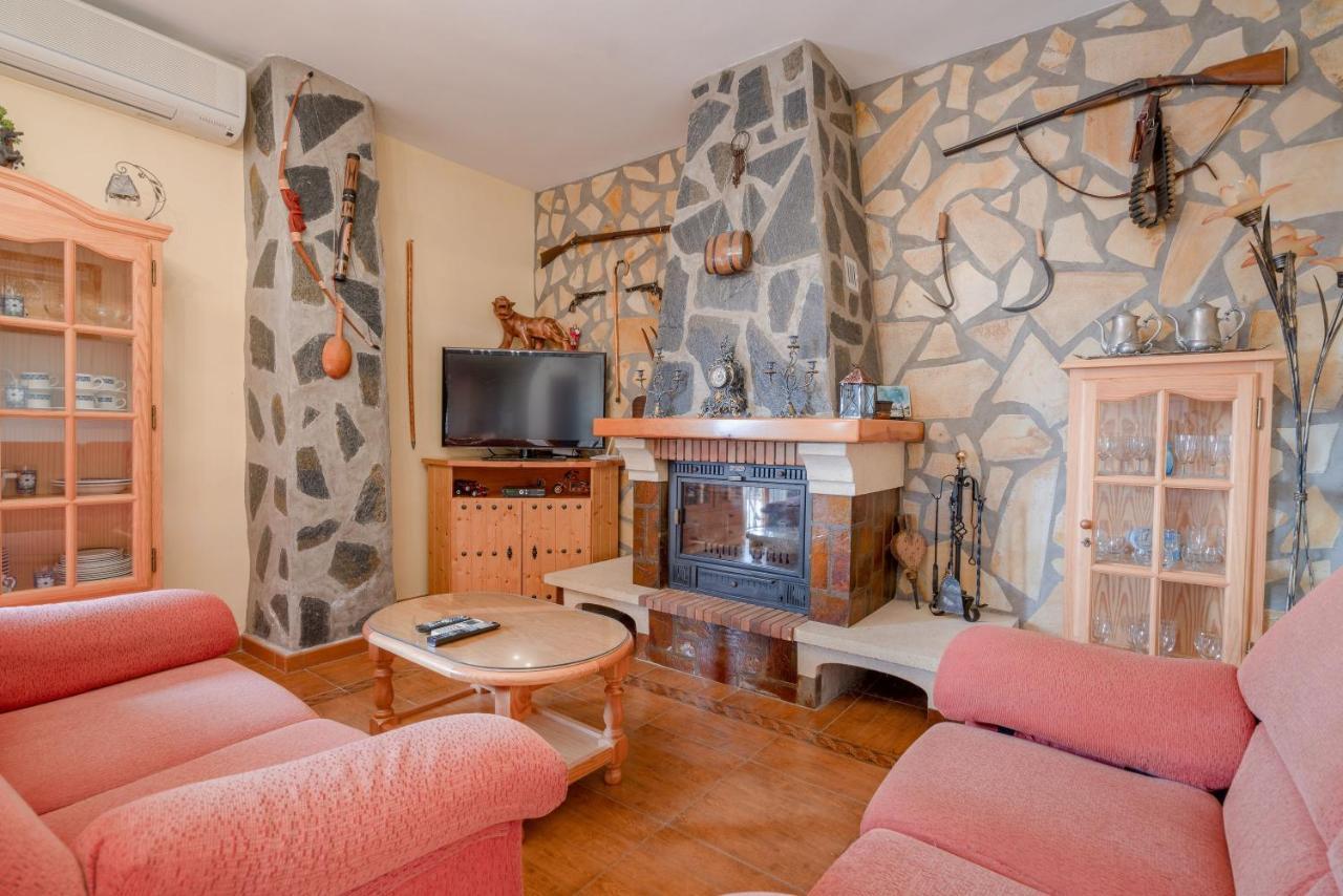 Cortijo La Encina Villa Sayalonga Bagian luar foto