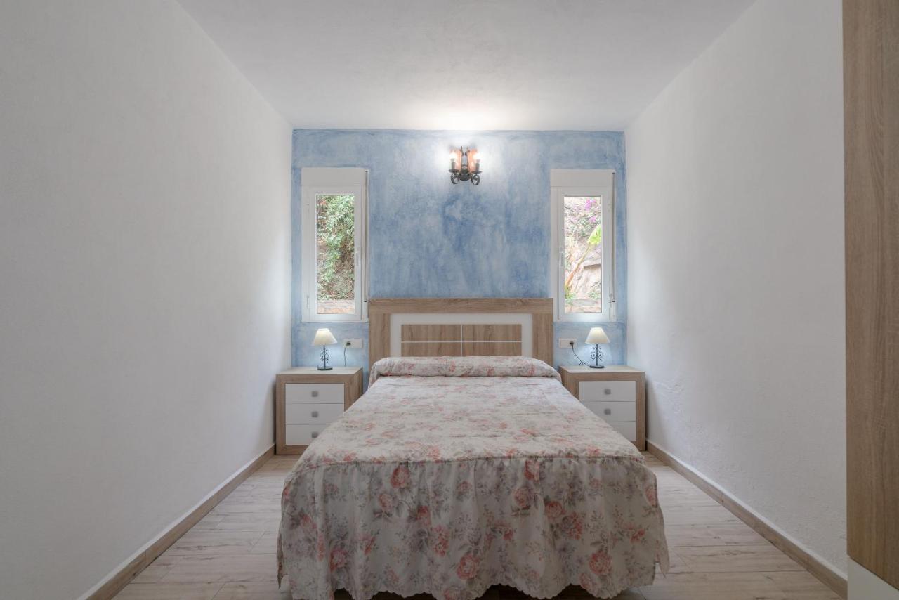 Cortijo La Encina Villa Sayalonga Bagian luar foto